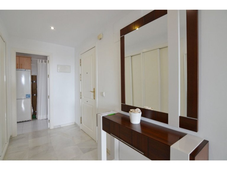 Penthouse for Weekly Rent in Nueva Andalucía, Malaga 24