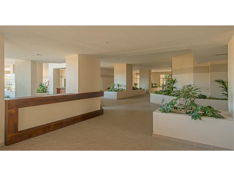 Apartment for  in Nueva Andalucía, Malaga 10