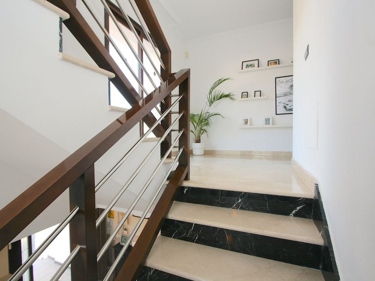 Villa for Sale in Inland Sierrezuela, Malaga 13