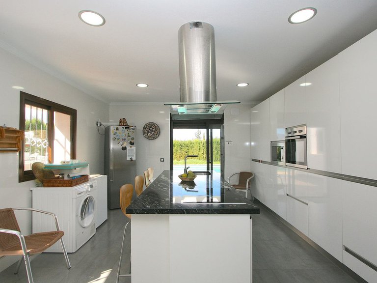 Villa for Sale in Inland Sierrezuela, Malaga 36