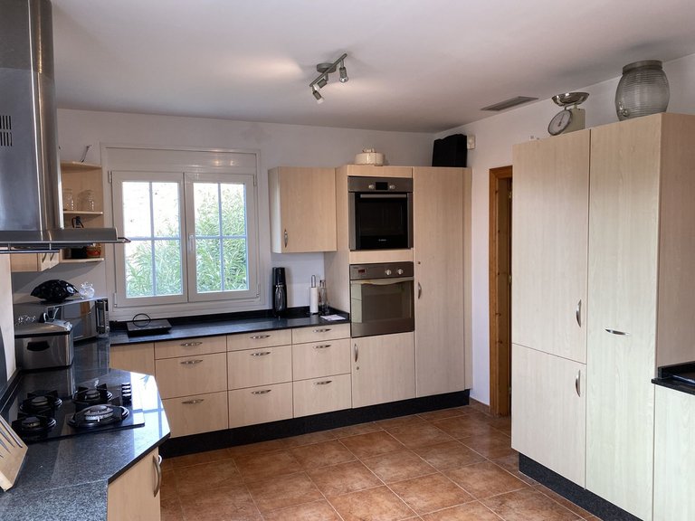 Villa for Sale in Inland Valtocado, Malaga 12