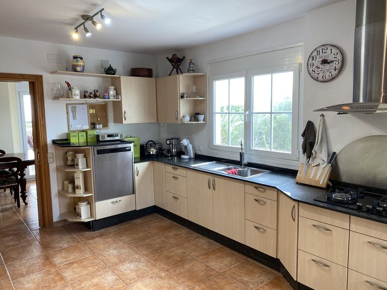 Villa for Sale in Inland Valtocado, Malaga 13