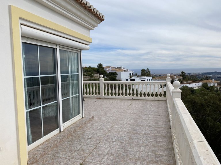 Villa for Sale in Inland Valtocado, Malaga 30