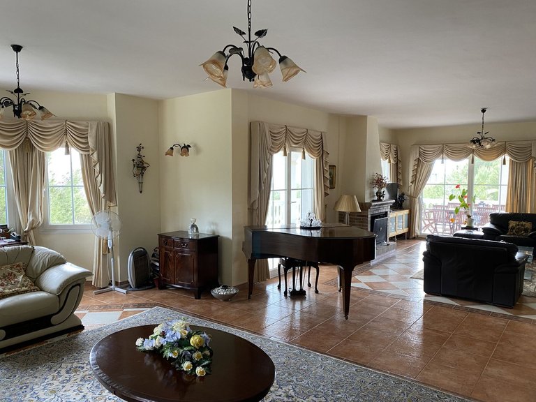 Villa for Sale in Inland Valtocado, Malaga 5