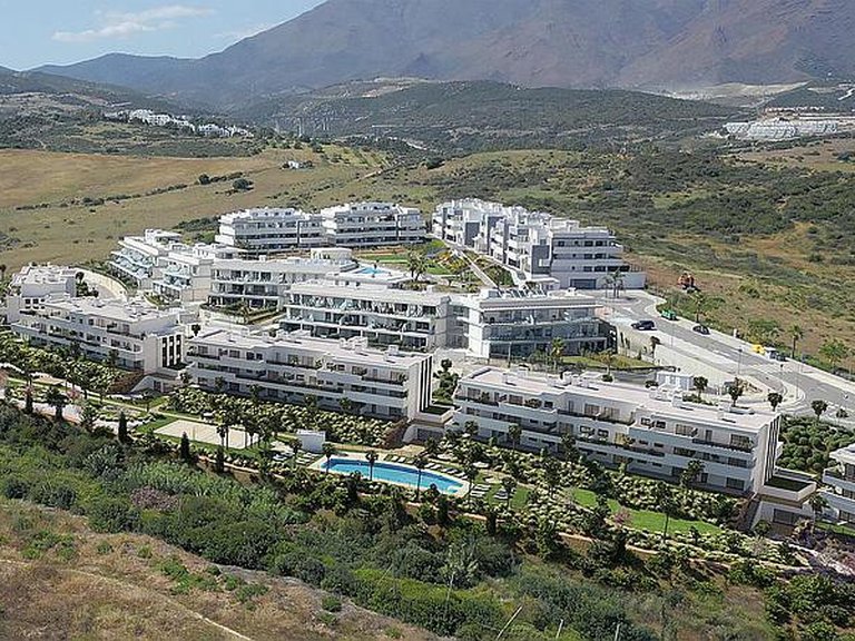 Apartment for Sale in Estepona, Malaga 4