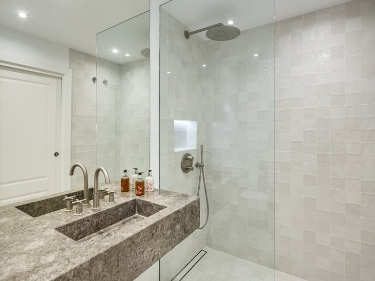 Apartment for Sale in Costa del Sol The Golden Mile, Malaga 16