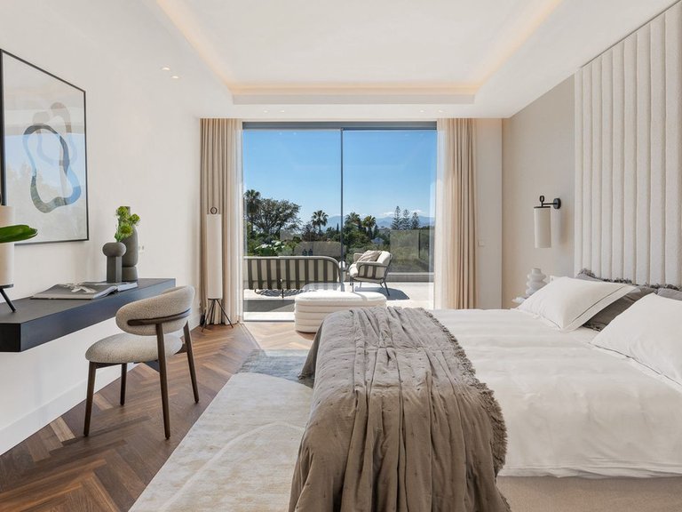 Villa for Sale in Marbella, Malaga 16