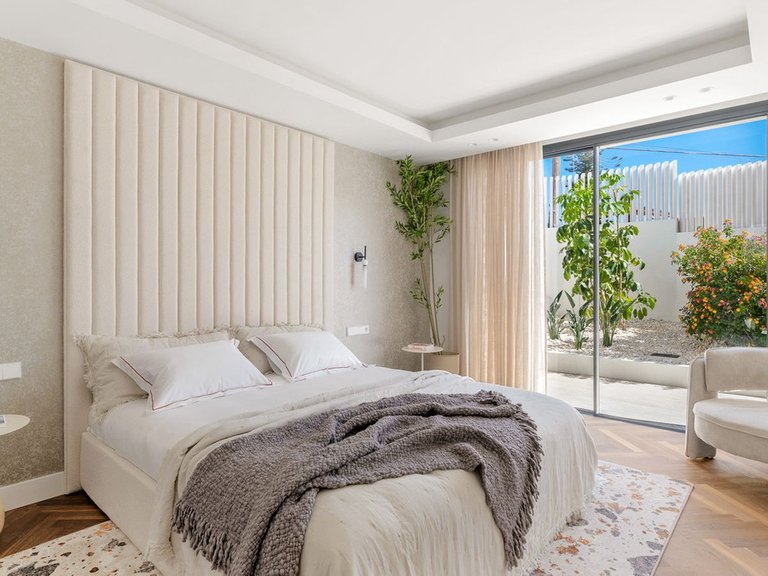 Villa for Sale in Marbella, Malaga 24