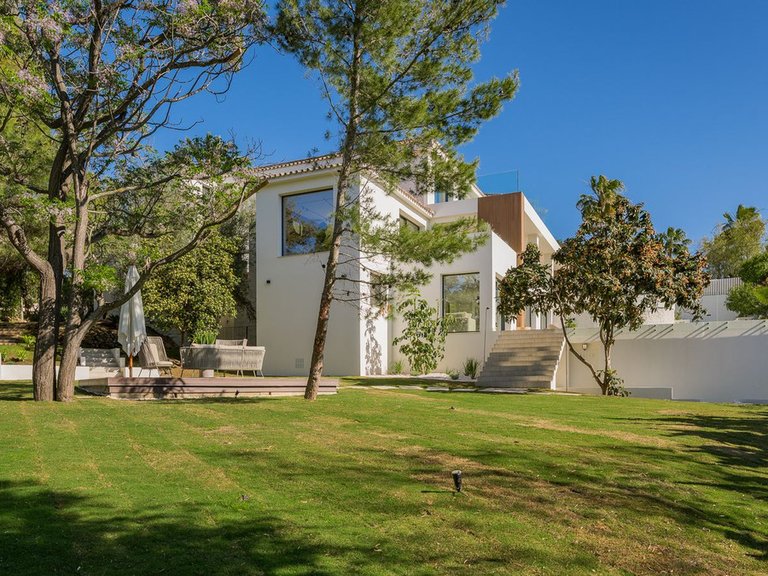 Villa for Sale in Marbella, Malaga 43