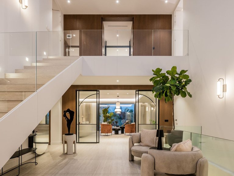 Villa for Sale in Marbella, Malaga 8