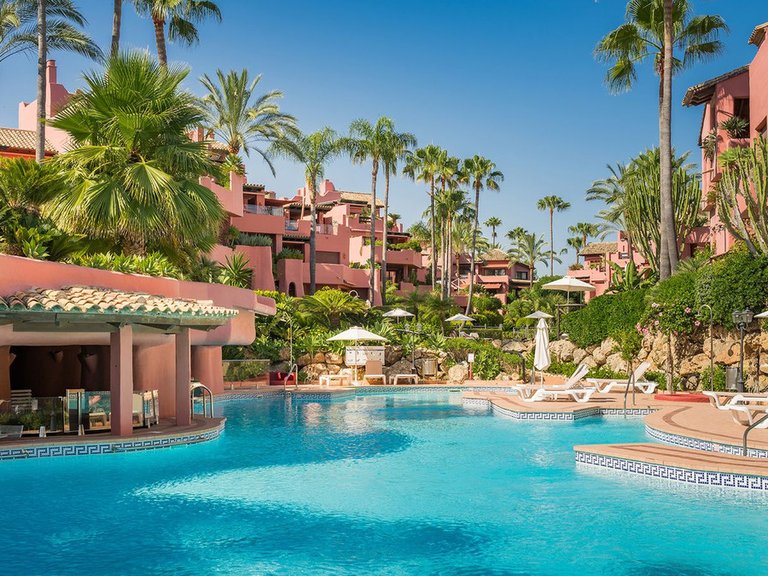 Apartment for  in Estepona, Malaga 1