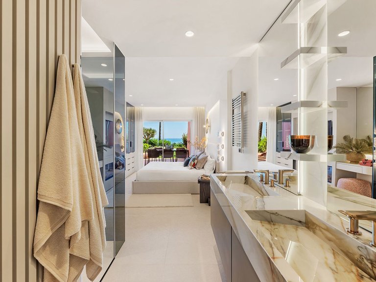 Apartment for  in Estepona, Malaga 18