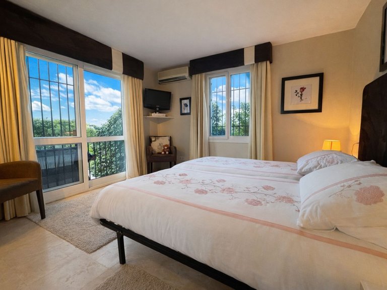 Apartment for Sale in Mijas Golf, Malaga 11