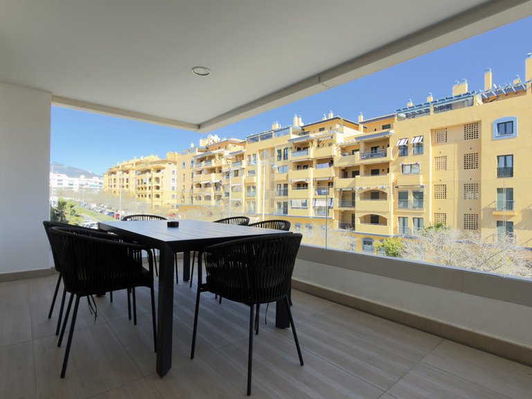 Apartment for Sale in San Pedro De Alcántara, Malaga 2