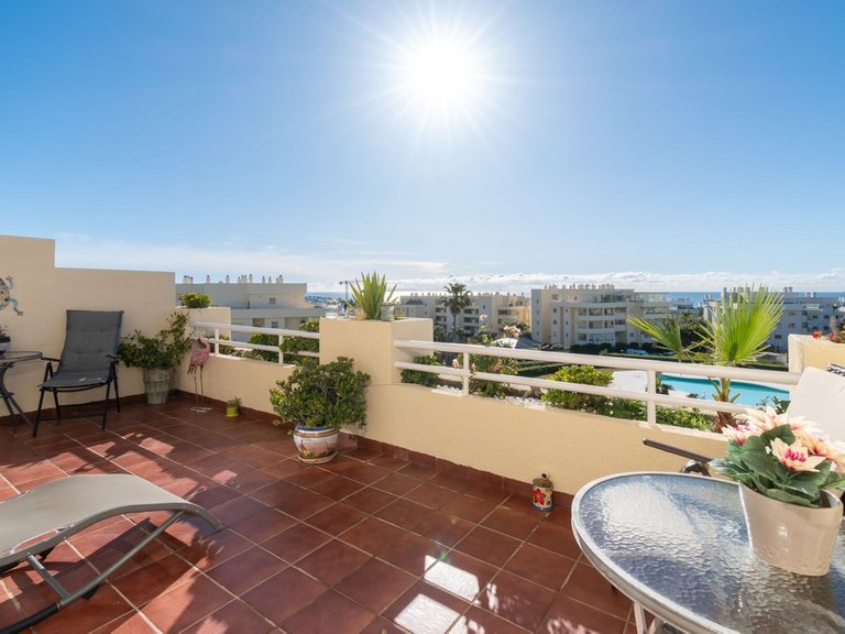 Penthouse for Sale in El Chaparral, Malaga 1