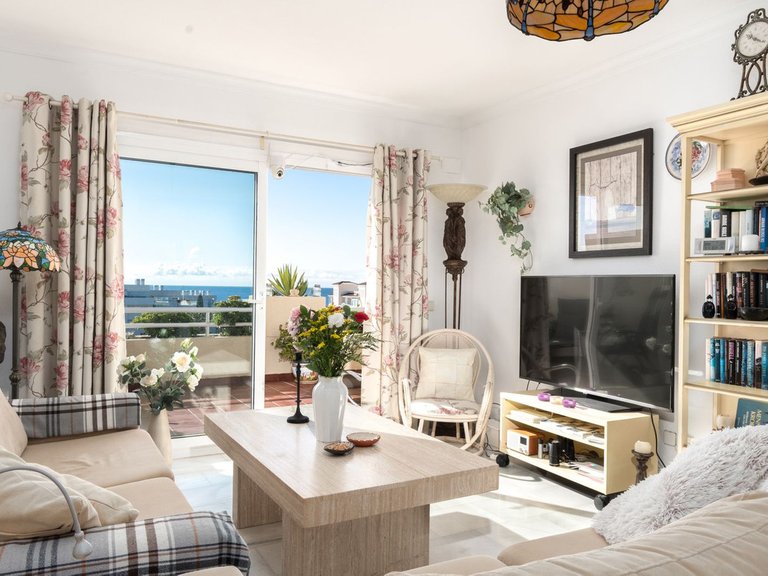 Penthouse for Sale in El Chaparral, Malaga 14