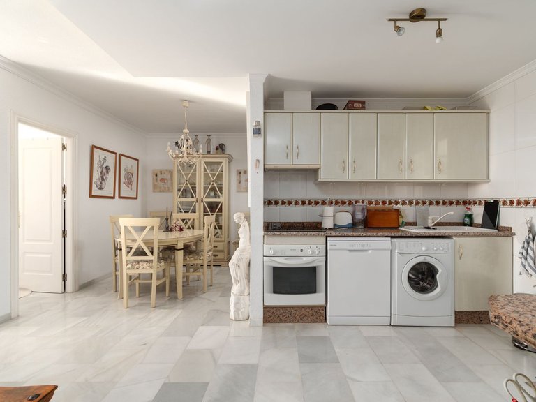 Penthouse for Sale in El Chaparral, Malaga 16