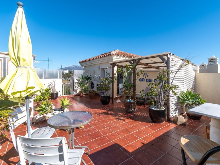 Penthouse for Sale in El Chaparral, Malaga 21