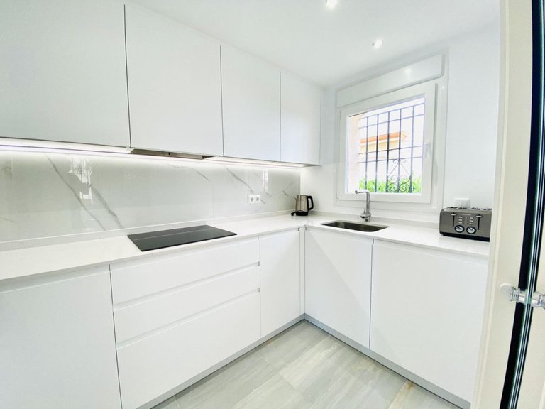 Villa for  in Estepona, Malaga 10