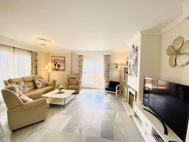 Villa for  in Estepona, Malaga 5