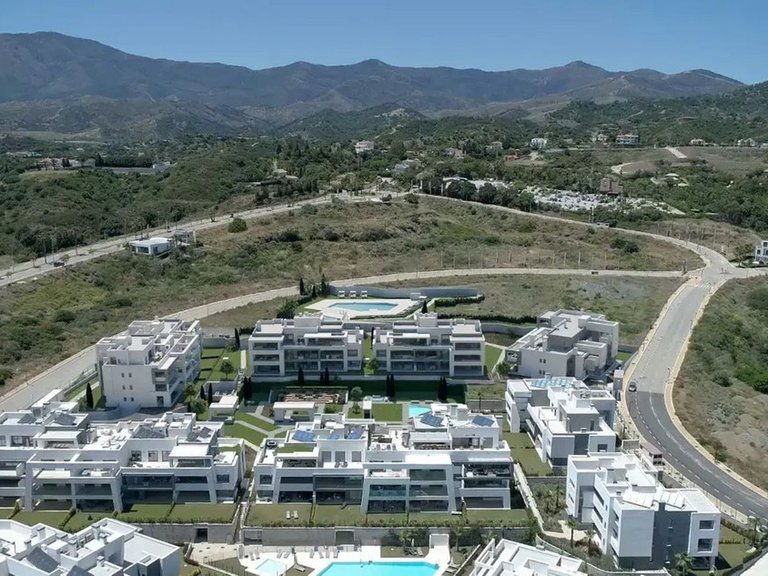 Apartment for Sale in Inland Selwo, Malaga 14