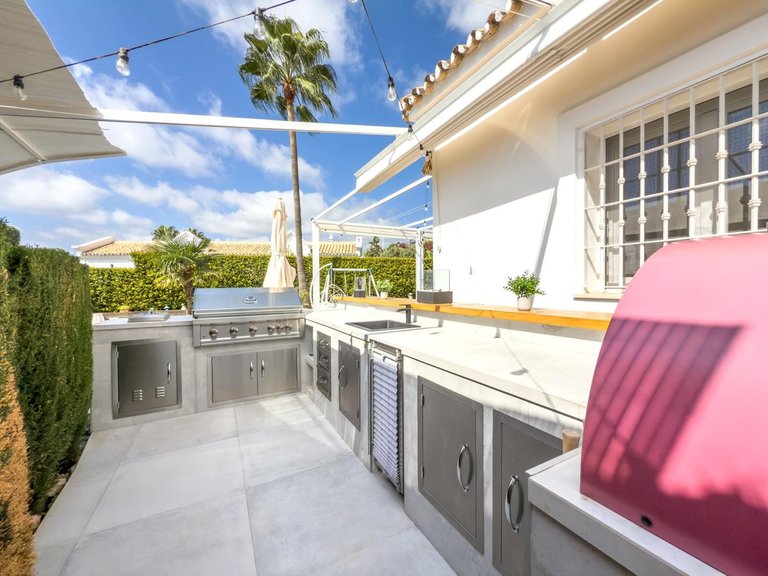Villa for Sale in Marbella, Malaga 11