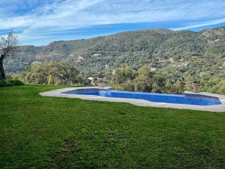 Villa for Sale in Casares, Malaga 2
