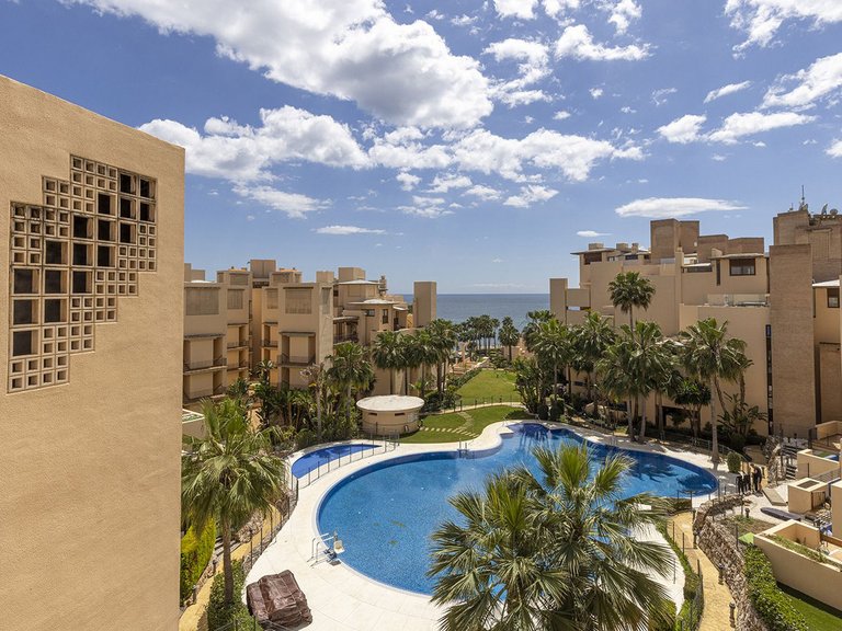 Apartment for Sale in Estepona, Malaga 1
