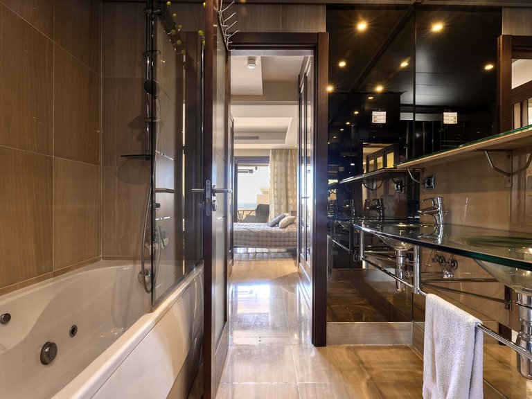 Apartment for Sale in Estepona, Malaga 37
