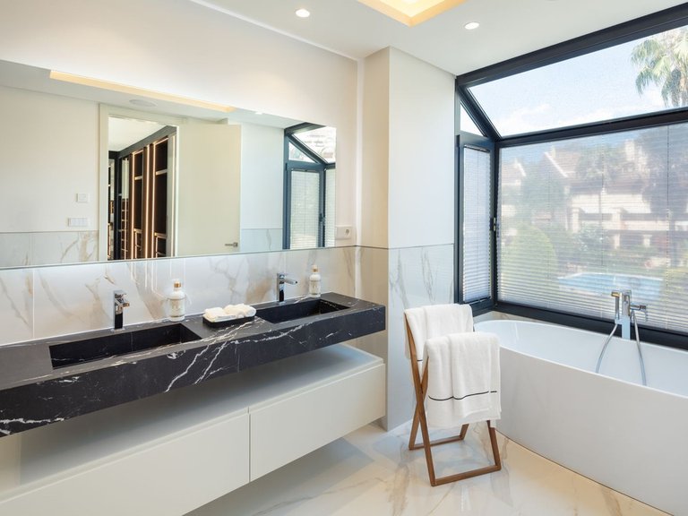 Villa for  in Nueva Andalucía, Malaga 12