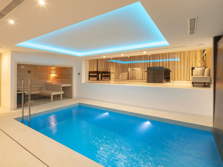 Villa for  in Nueva Andalucía, Malaga 19