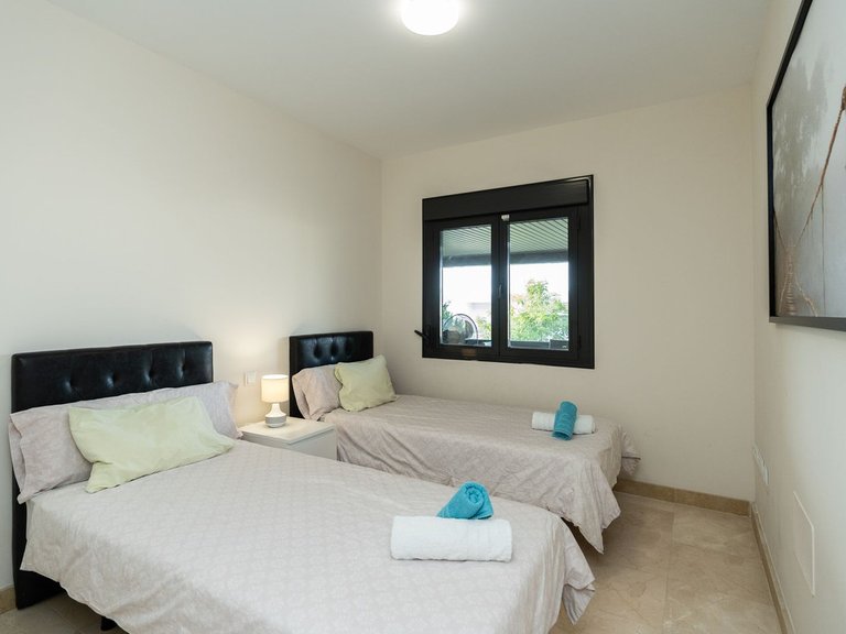 Apartment for Sale in Inland Los Flamingos Golf, Malaga 14