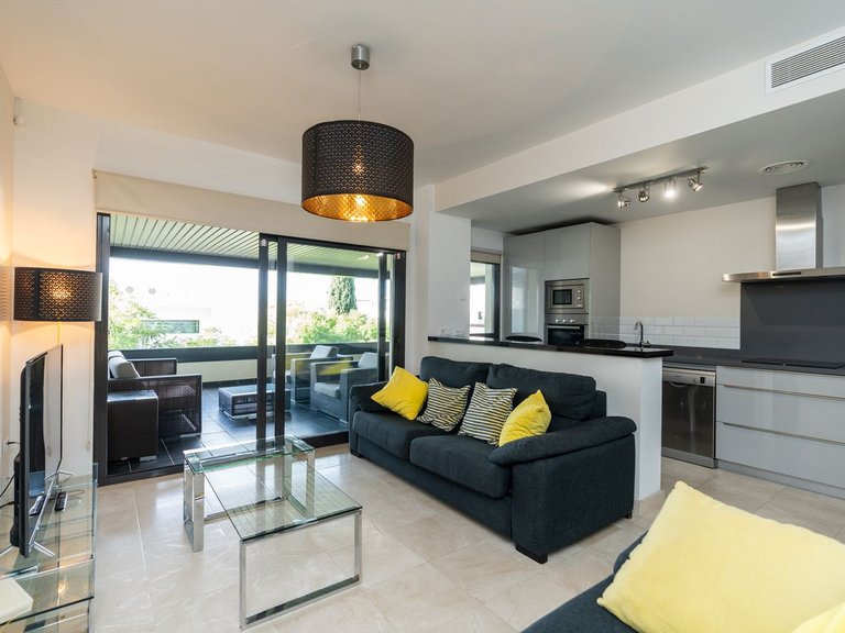 Apartment for Sale in Inland Los Flamingos Golf, Malaga 2