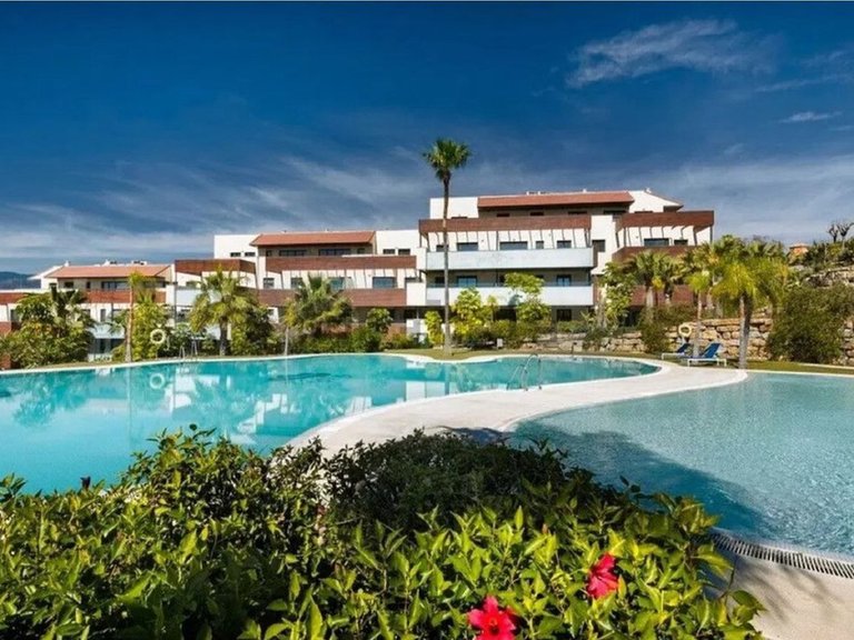 Apartment for Sale in Inland Los Flamingos Golf, Malaga 22
