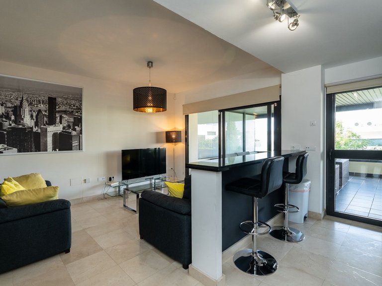Apartment for Sale in Inland Los Flamingos Golf, Malaga 9