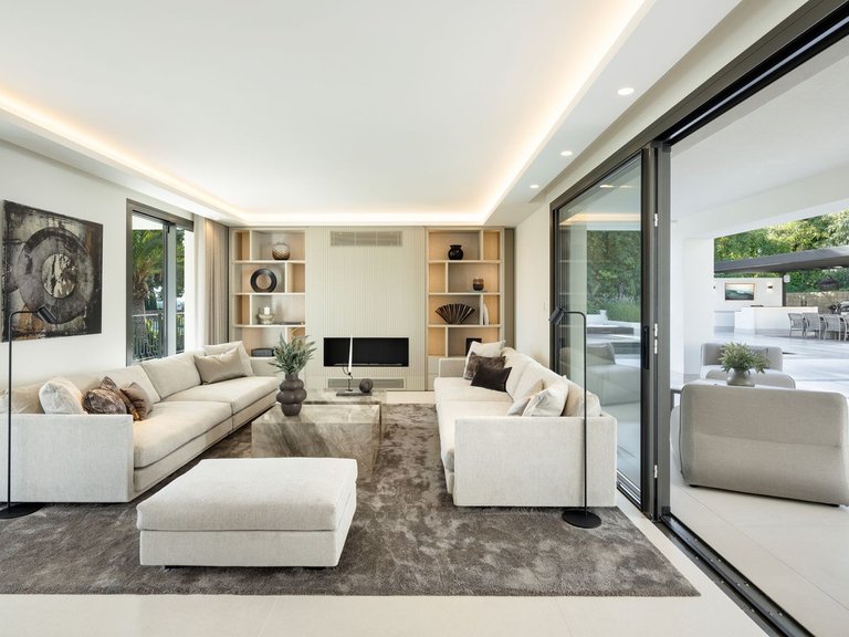 Villa for Sale in Marbella, Malaga 25