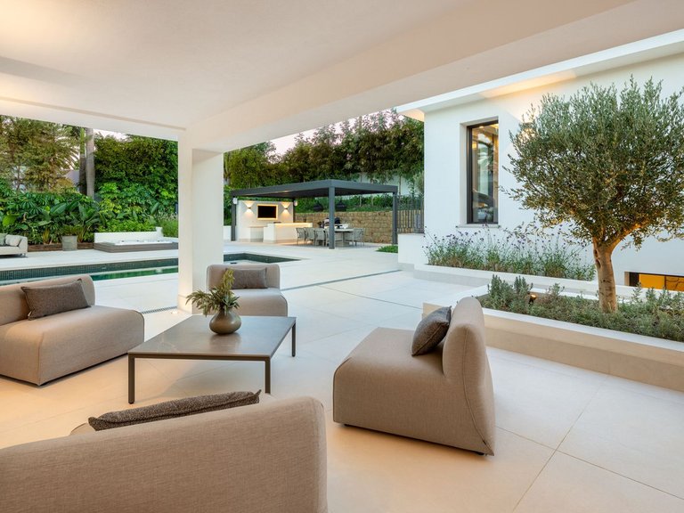 Villa for Sale in Marbella, Malaga 32