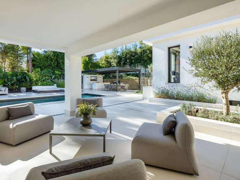 Villa for Sale in Marbella, Malaga 34