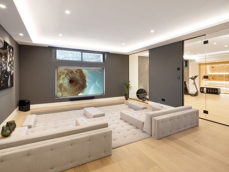 Villa for Sale in Marbella, Malaga 9
