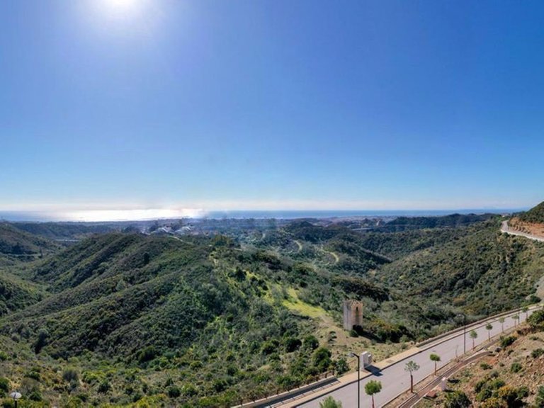 Plot for Sale in La Quinta, Malaga 2