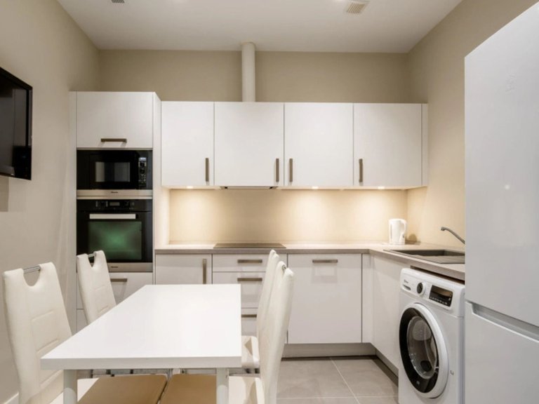 Villa for Sale in The Golden Mile, Malaga 21