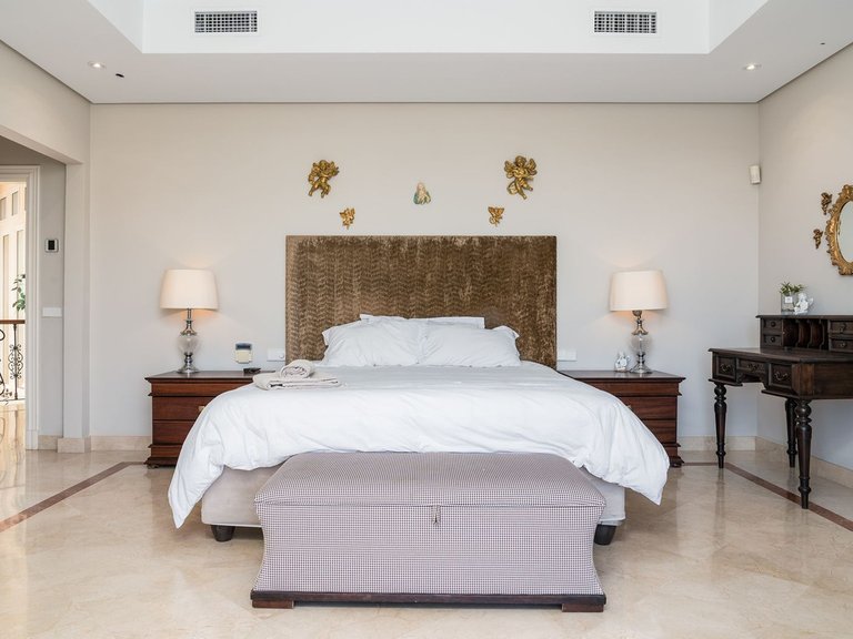 Villa for Sale in Marbella, Malaga 23
