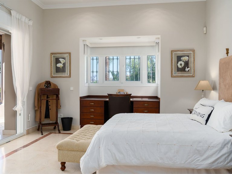 Villa for Sale in Marbella, Malaga 27