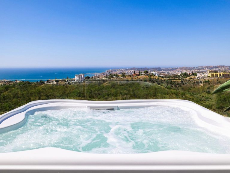 Apartment for  in Fuengirola, Malaga 14