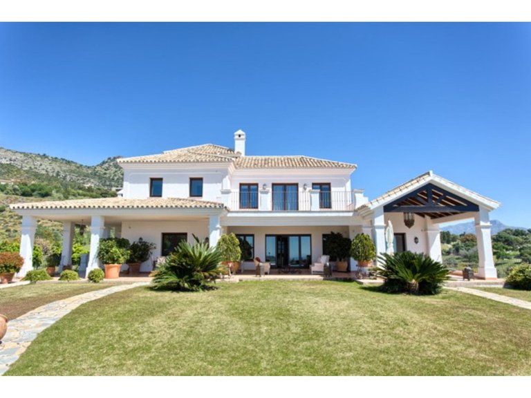 Villa for  in Benahavís, Malaga 1