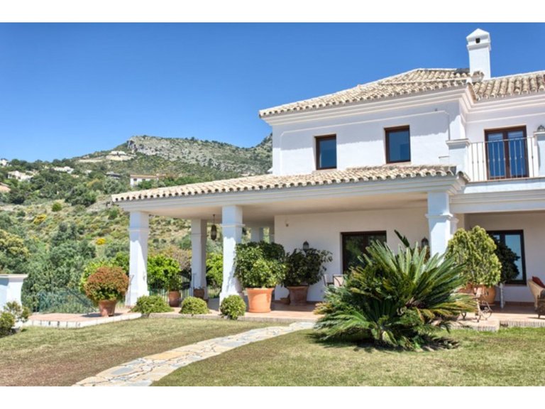 Villa for  in Benahavís, Malaga 39