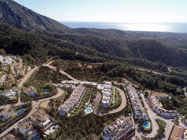 Town House for Sale in Inland Istán, Malaga 14