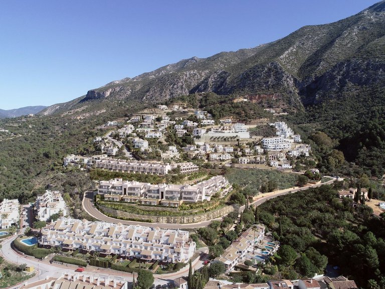 Town House for Sale in Inland Istán, Malaga 16