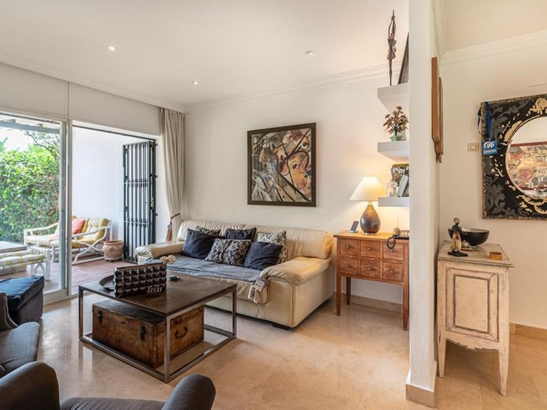 Apartment for Sale in La Quinta, Malaga 2