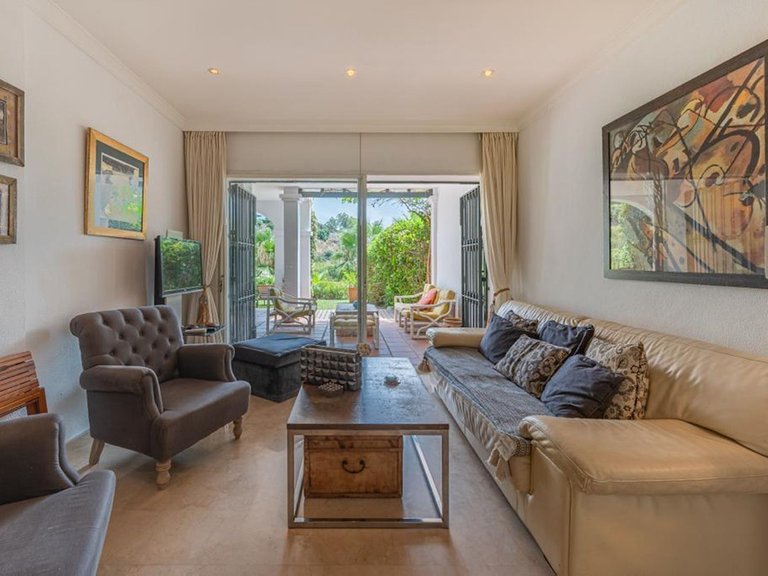 Apartment for Sale in La Quinta, Malaga 3
